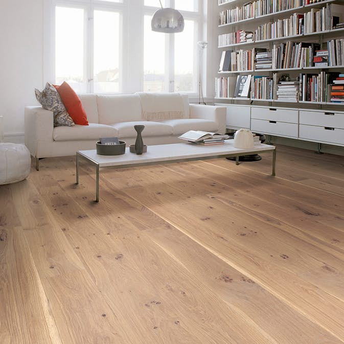 Parkettgolv Berg & Berg Ek XXL Vild Borstad Vitolja 1-StavLängd: 2390 mm